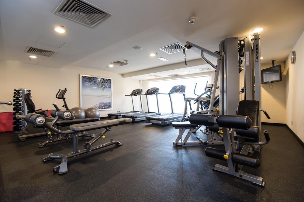 W Studio Resort Suites at Pyramid Tower - Fitness Facility