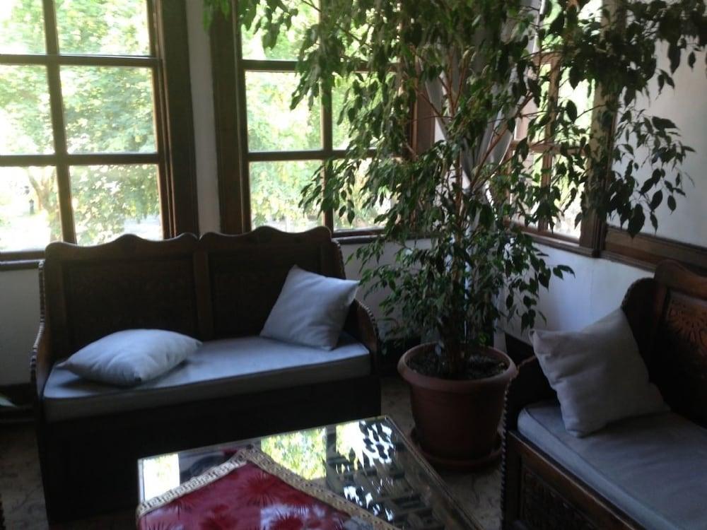 Sinan Bey Konagi - Special Class - Lobby Sitting Area