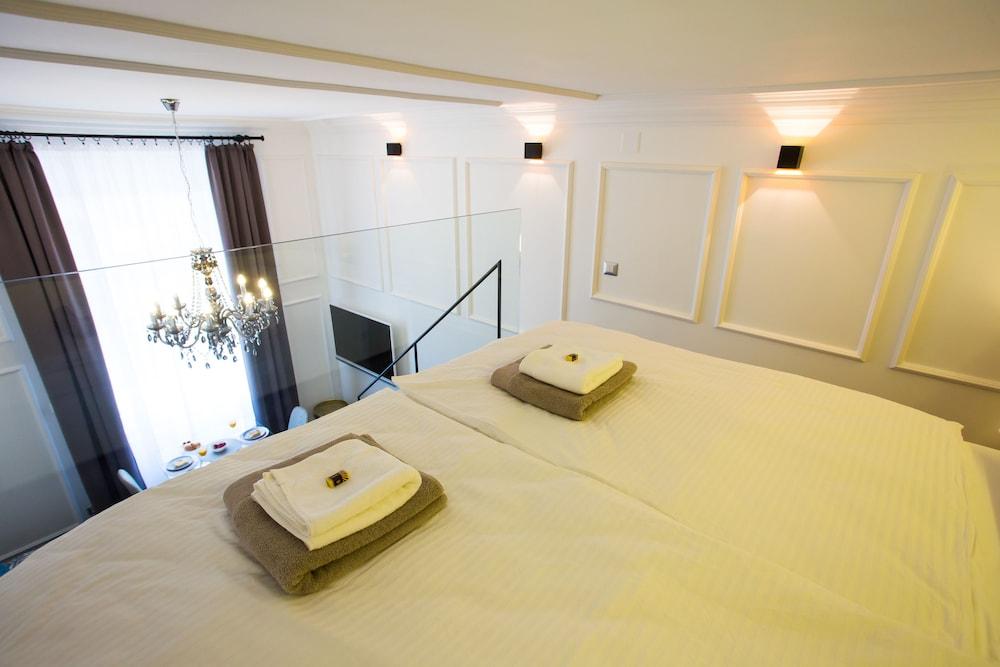 Apartments Zagreb1875 - Room