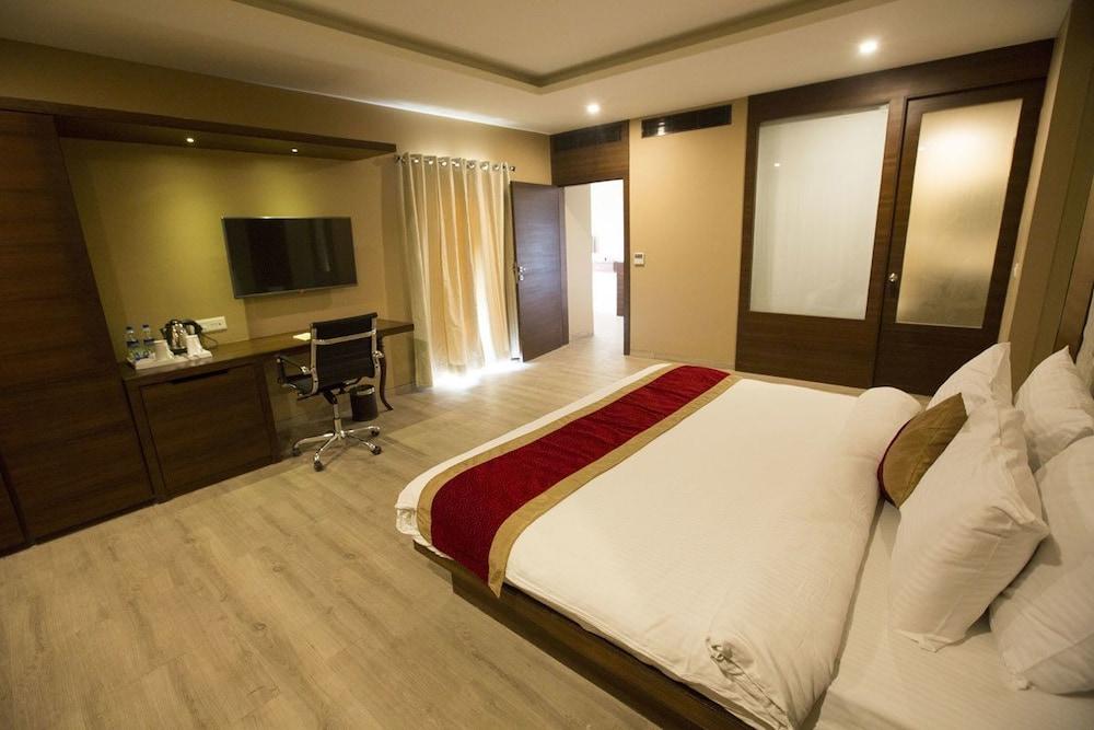 Anjushree - Ujjain - Room