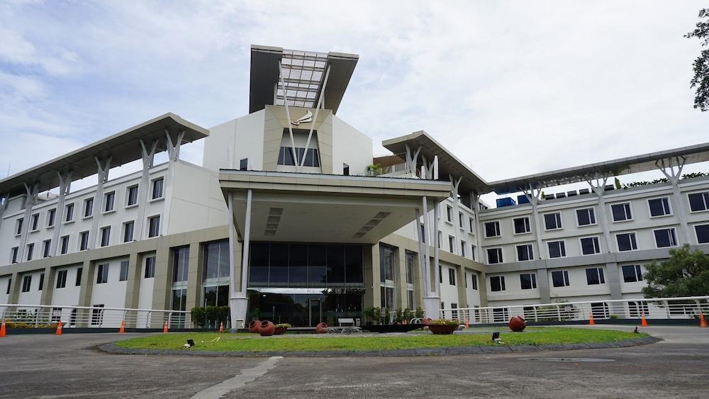 The Royale Krakatau Hotel - Exterior
