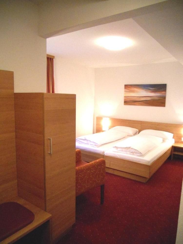 Hotel Schillerhof - Room