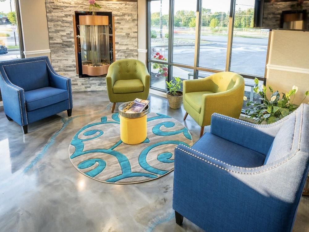 Clarion Pointe Rochester Monroe Avenue - Lobby Sitting Area