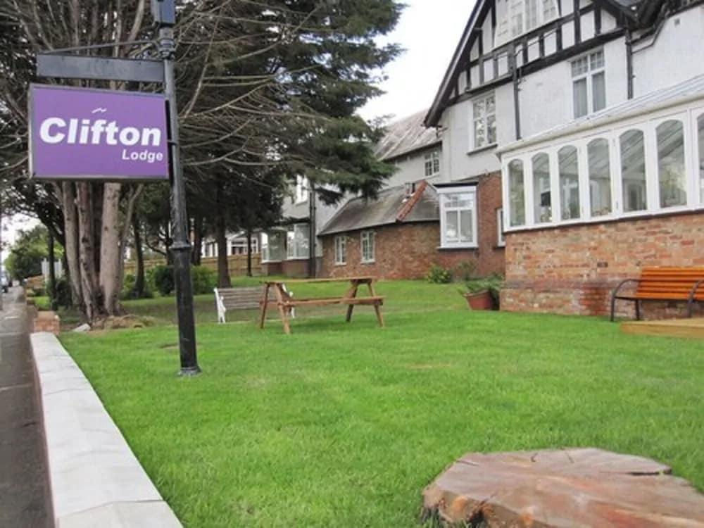 Clifton Lodge Hotel - Featured Image