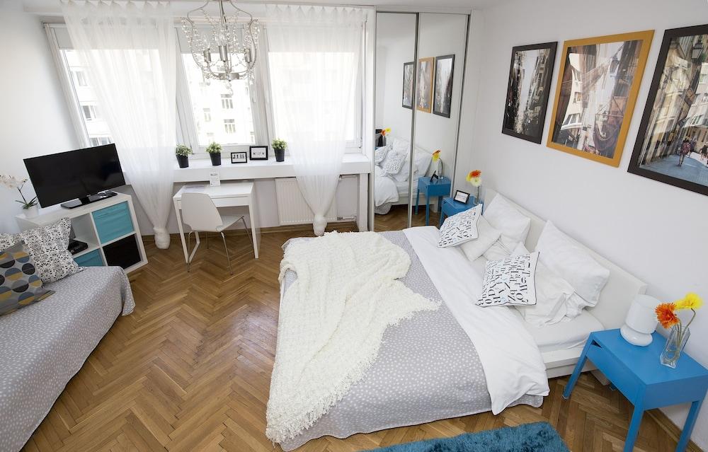Warsawrent Apartments Centralna - Room