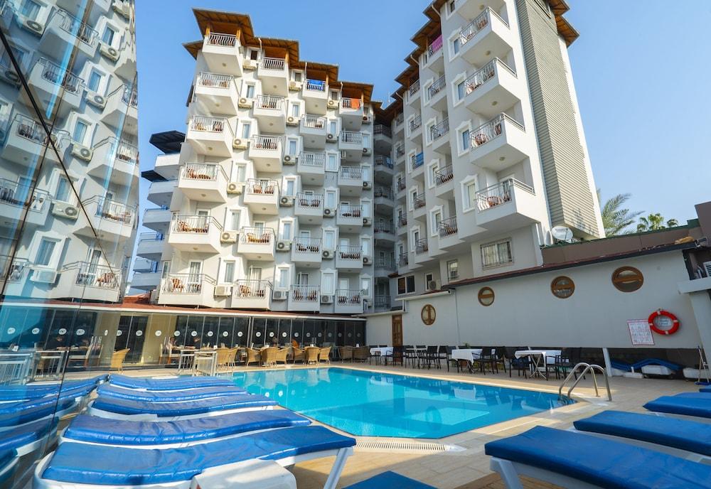 Azak Beach Hotel - Outdoor Pool