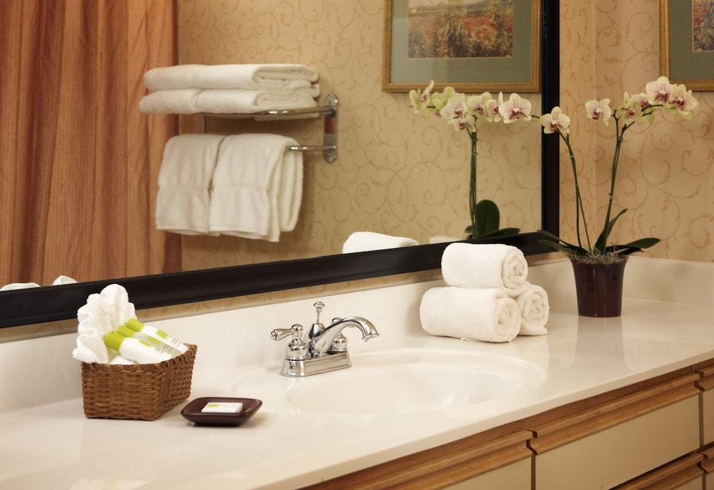 Larkspur Landing Pleasanton - An All-Suite Hotel - Bathroom