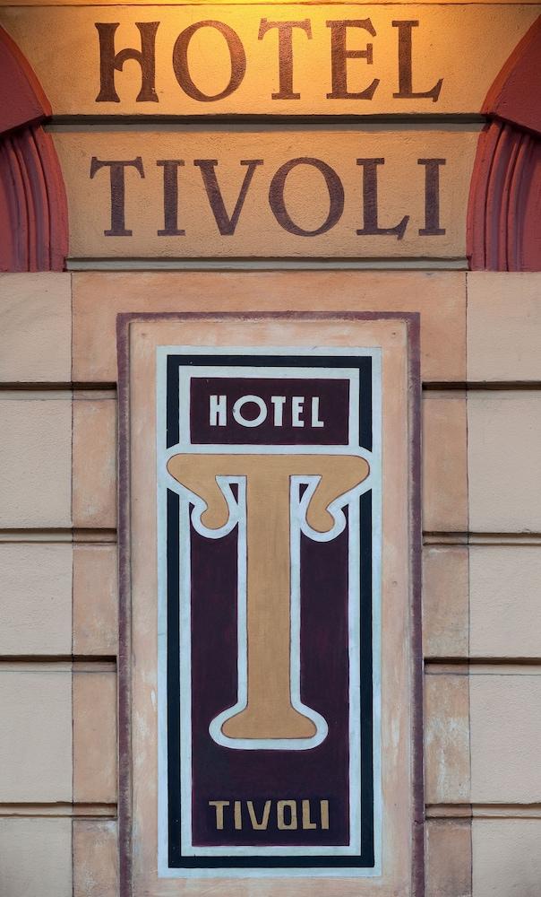 Hotel Tivoli Prague - Exterior detail