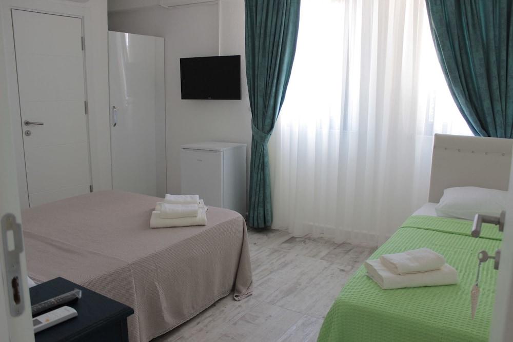 Eleni Butik Hotel - Room