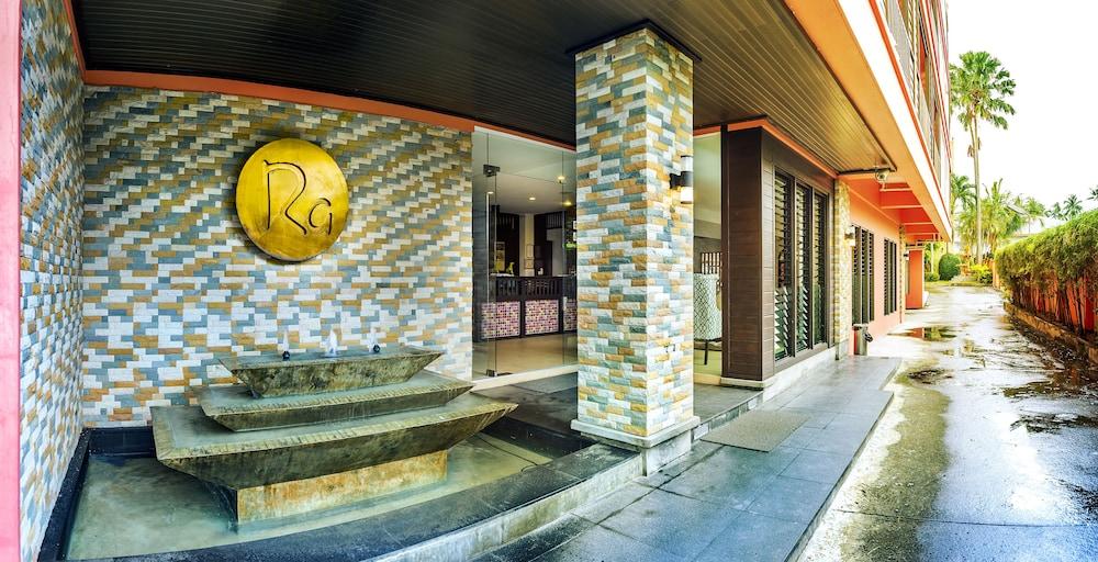 Ratana Apart Hotel at Chalong - Exterior