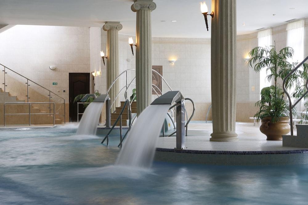 Hotel Bristol - Pool