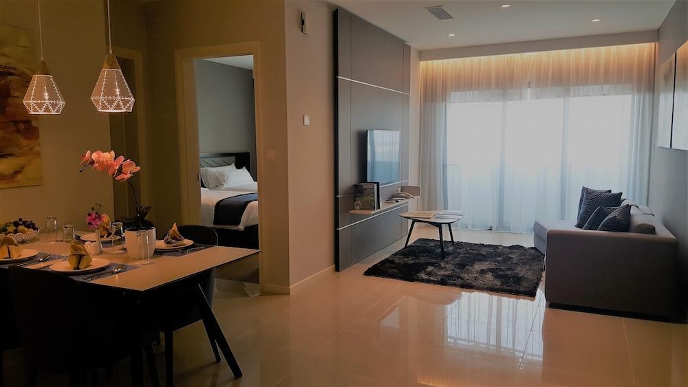 Suasana All Suites Hotel - Featured Image