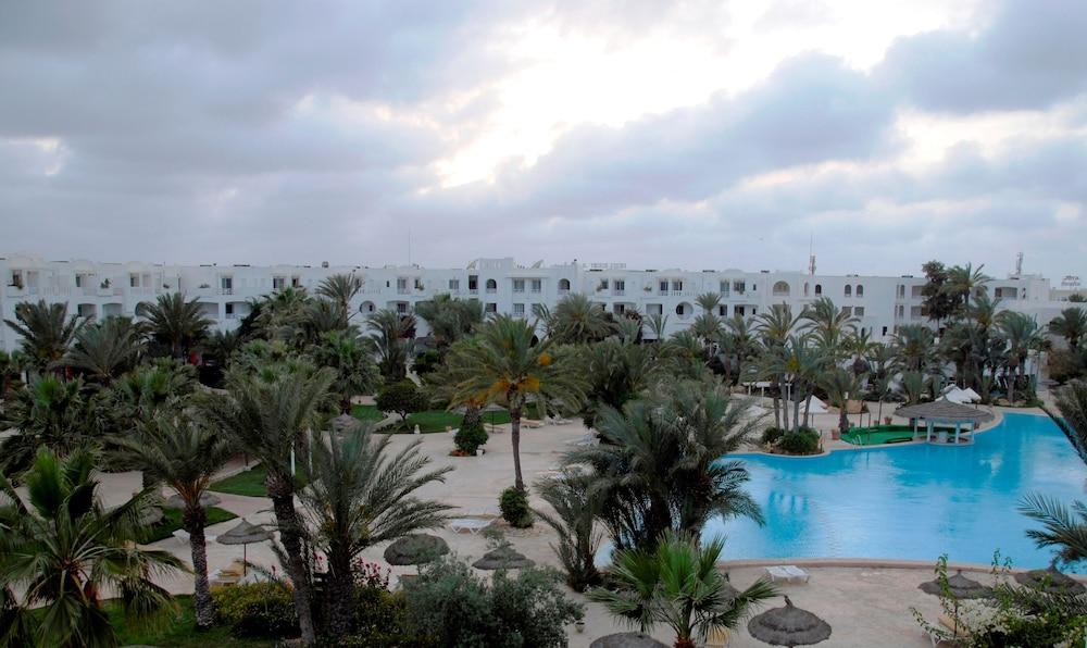 Djerba Resort - Outdoor Pool