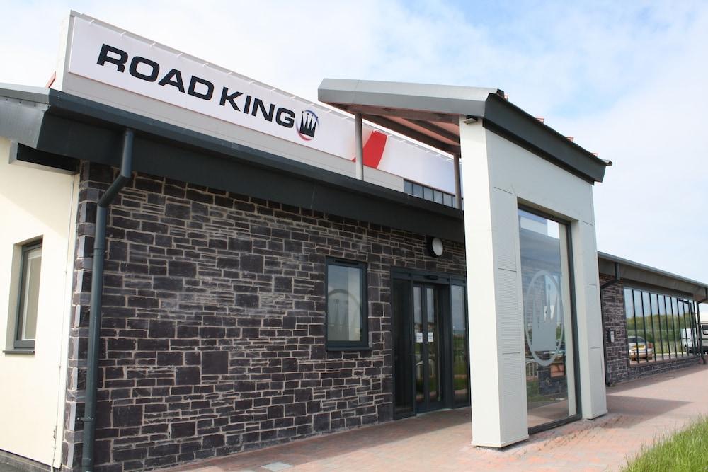 Roadking Rooms Holyhead - Featured Image