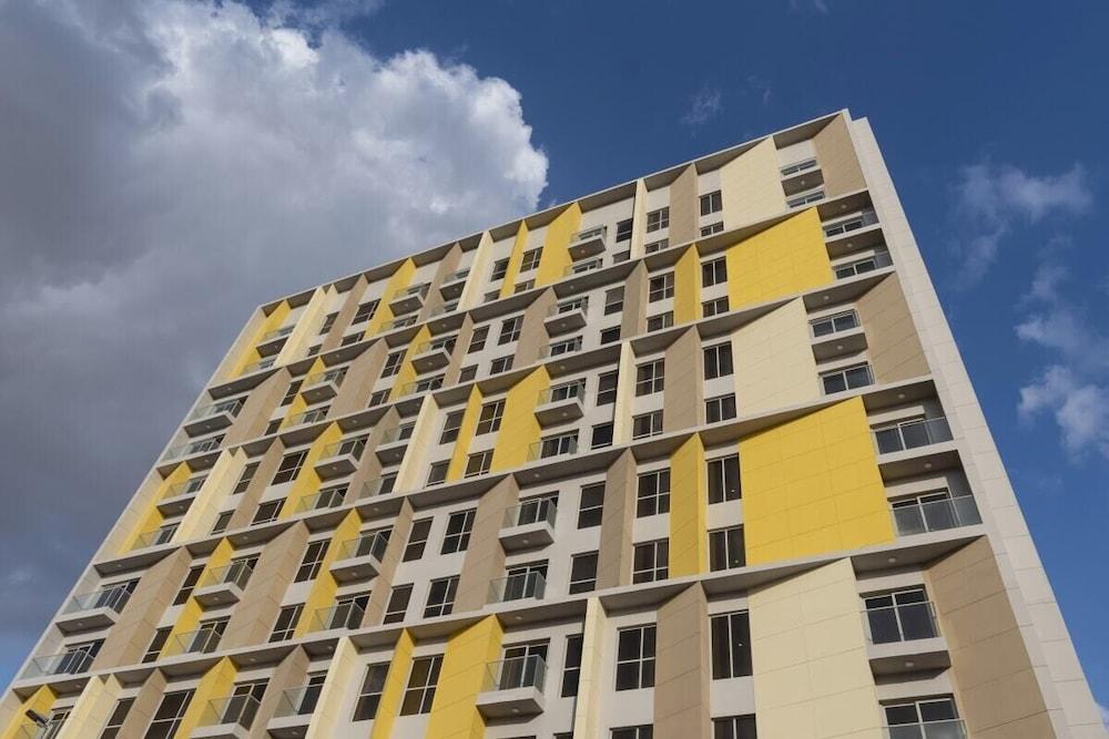 Fantastic 1BR Apartment in Arjan Privà Living - Exterior