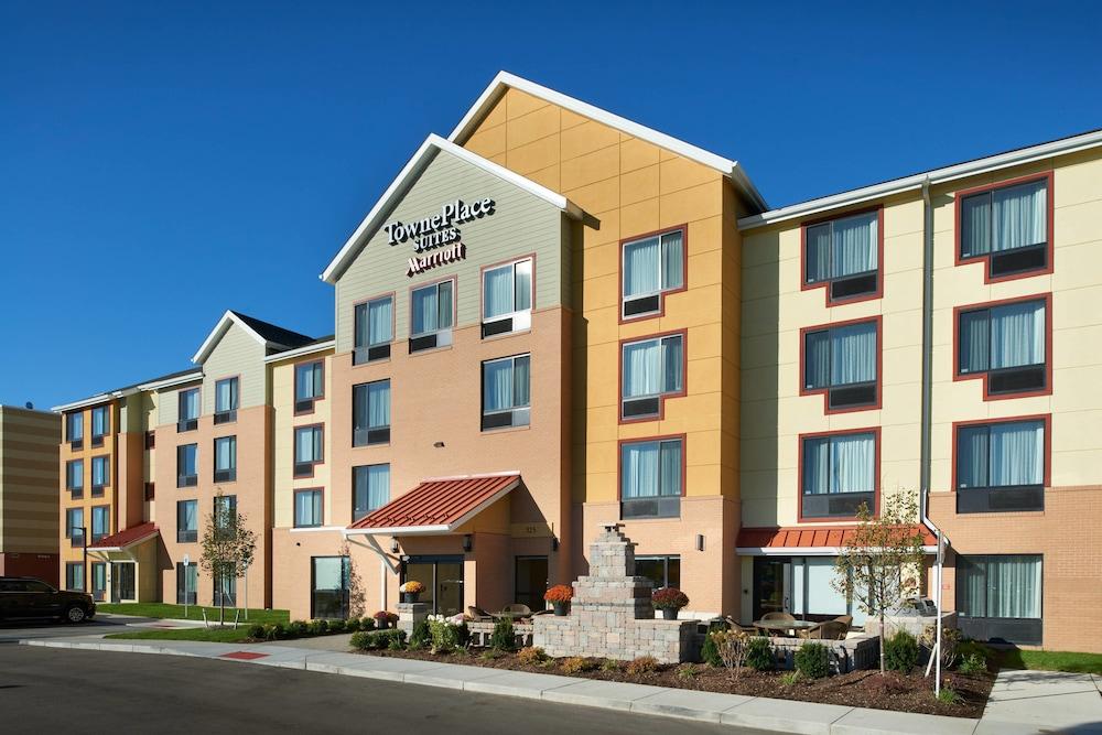 TownePlace Suites by Marriott Detroit Troy - Featured Image
