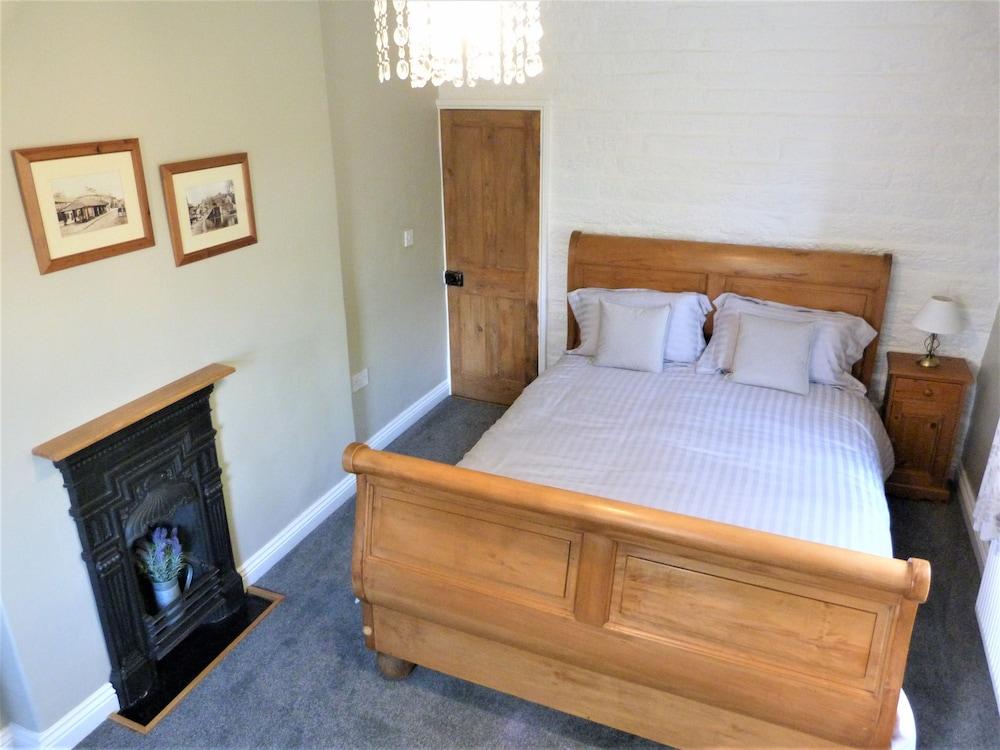 Mulberry Cottage - Guestroom