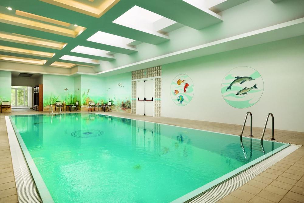Ramada by Wyndham Loutraki Poseidon Resort - Indoor Pool