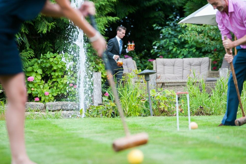 Summer Lodge Country House Hotel - Sports Facility