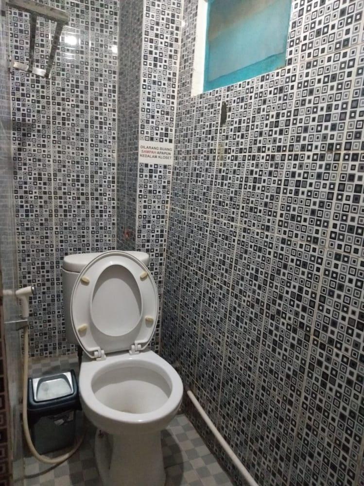 Hotel IP - Bathroom