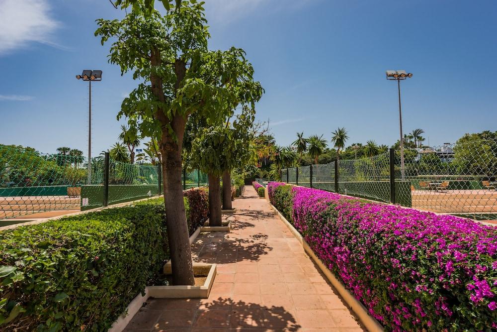 نوبو هوتل ماربيلا - Tennis Court