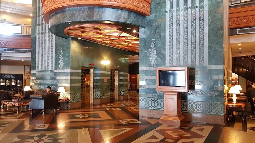 The Rizqun International Hotel - Lobby