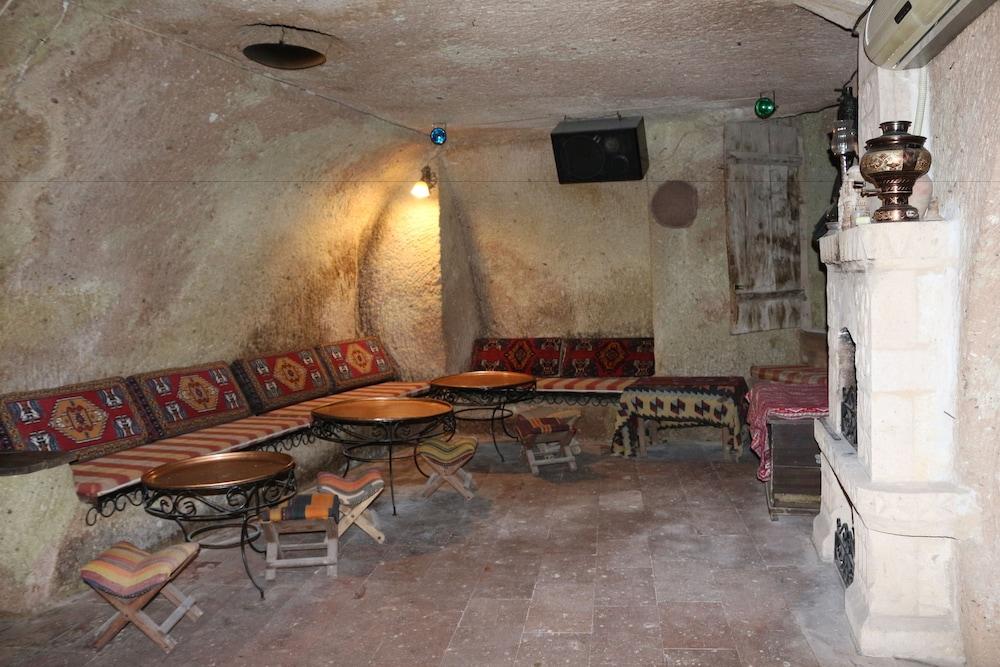 Melis Cave Hotel - Interior
