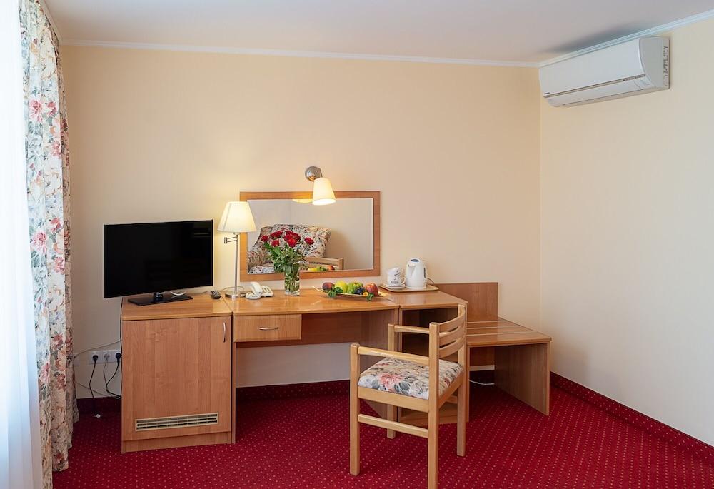 Nadiya Hotel - Room