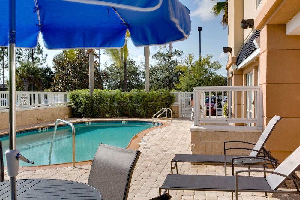 Fairfield by Marriott Titusville Kennedy Space Center - Outdoor Pool
