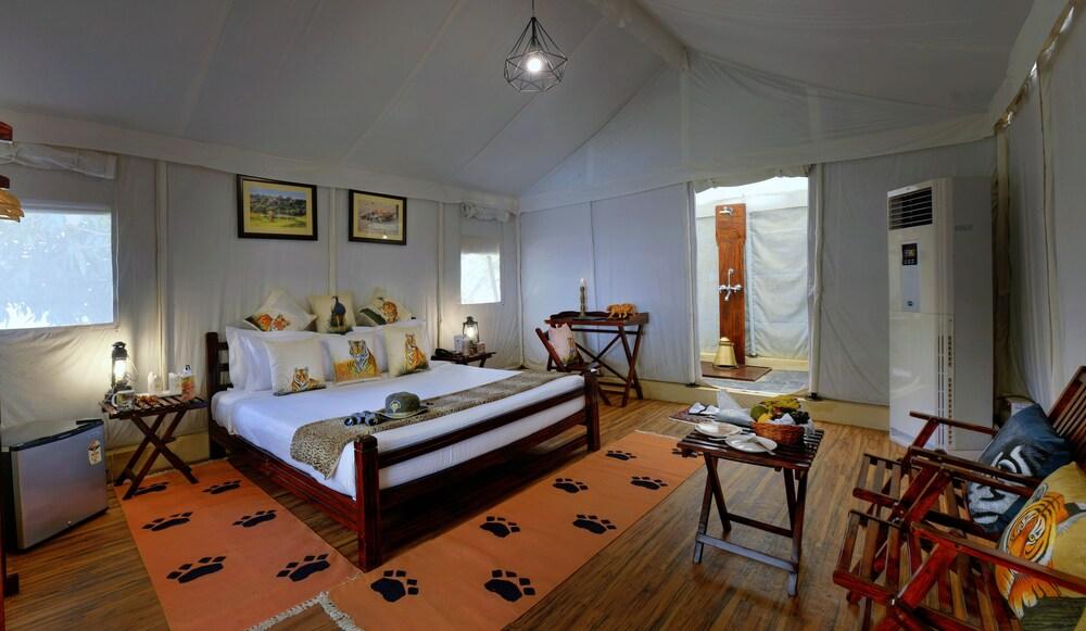 The Aranya Nature resort - Room