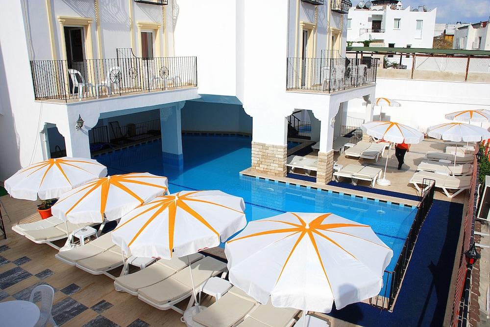 Sky Vela Hotel - All Inclusive - Outdoor Pool