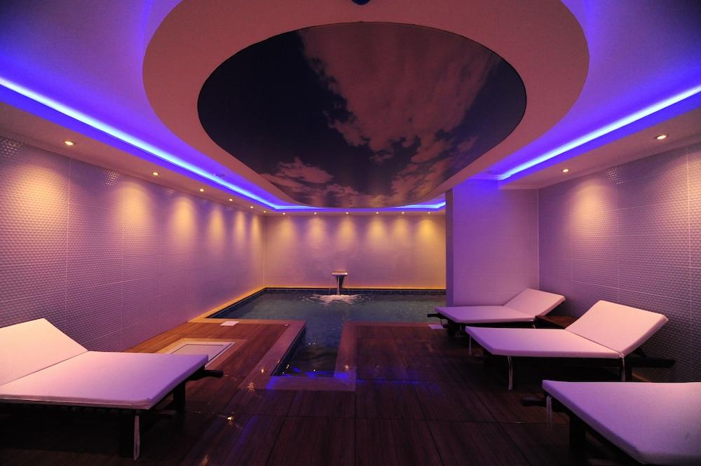 Blueberry Boutique Hotel - Boutique Class - Indoor Pool
