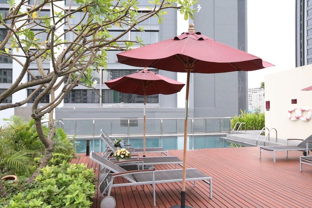 فندق أوكوود ريزيدانس، الواقع في سوكومفيت 24، بانكوك - Rooftop Pool