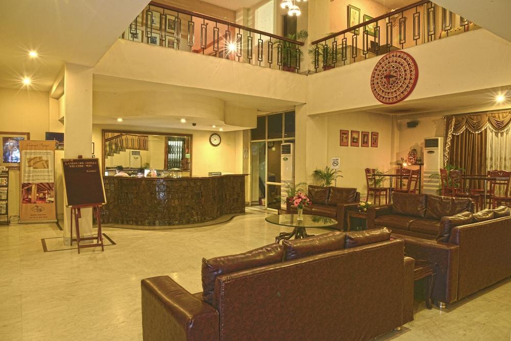 Landmark Hotel Guwahati - Lobby