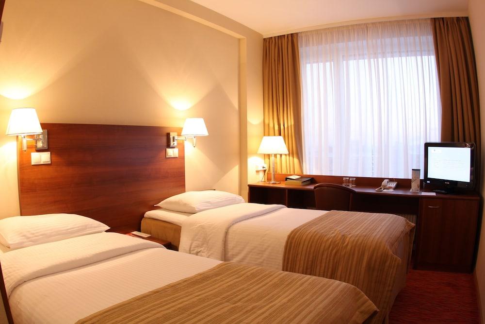 Maxima Panorama Hotel - Room