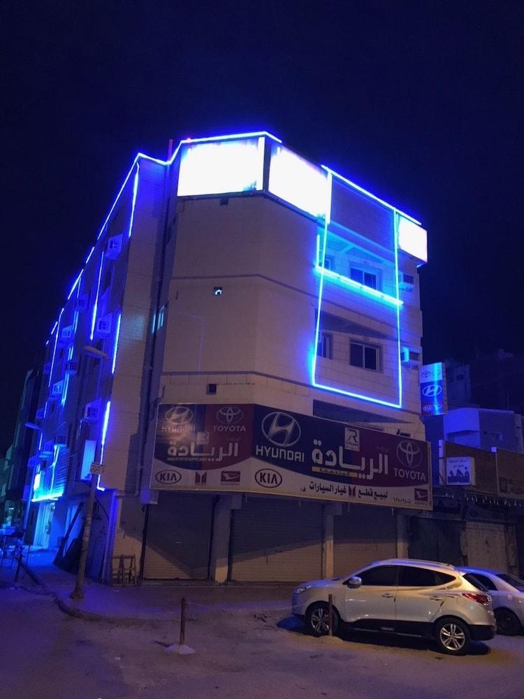 Johart Alwafa Furnished Apartments - Hotel Front - Evening/Night