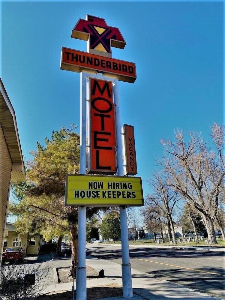 Thunderbird Motel - Featured Image