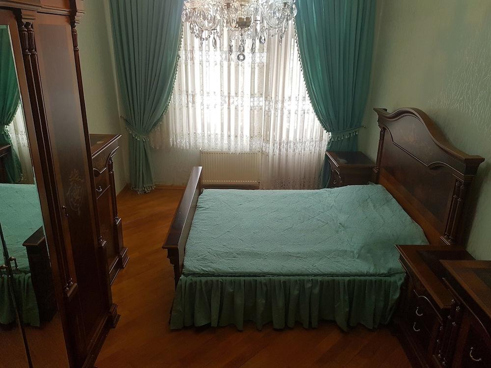 Umair Guest House - Room