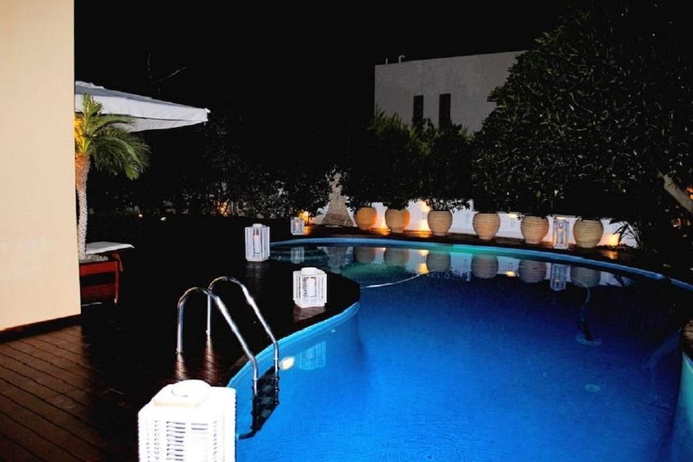 Paradise Villa Sounio - Outdoor Pool