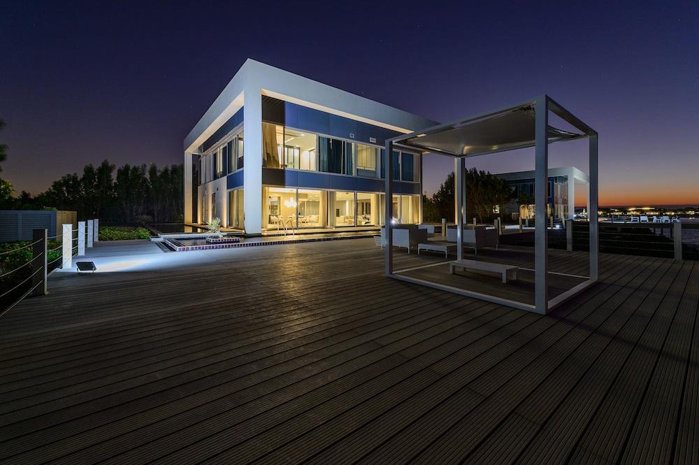 Airbetter - Nurai Luxury Sea Villa - Featured Image