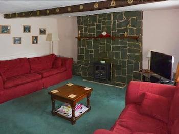 Hillrise Cottage - Living Area