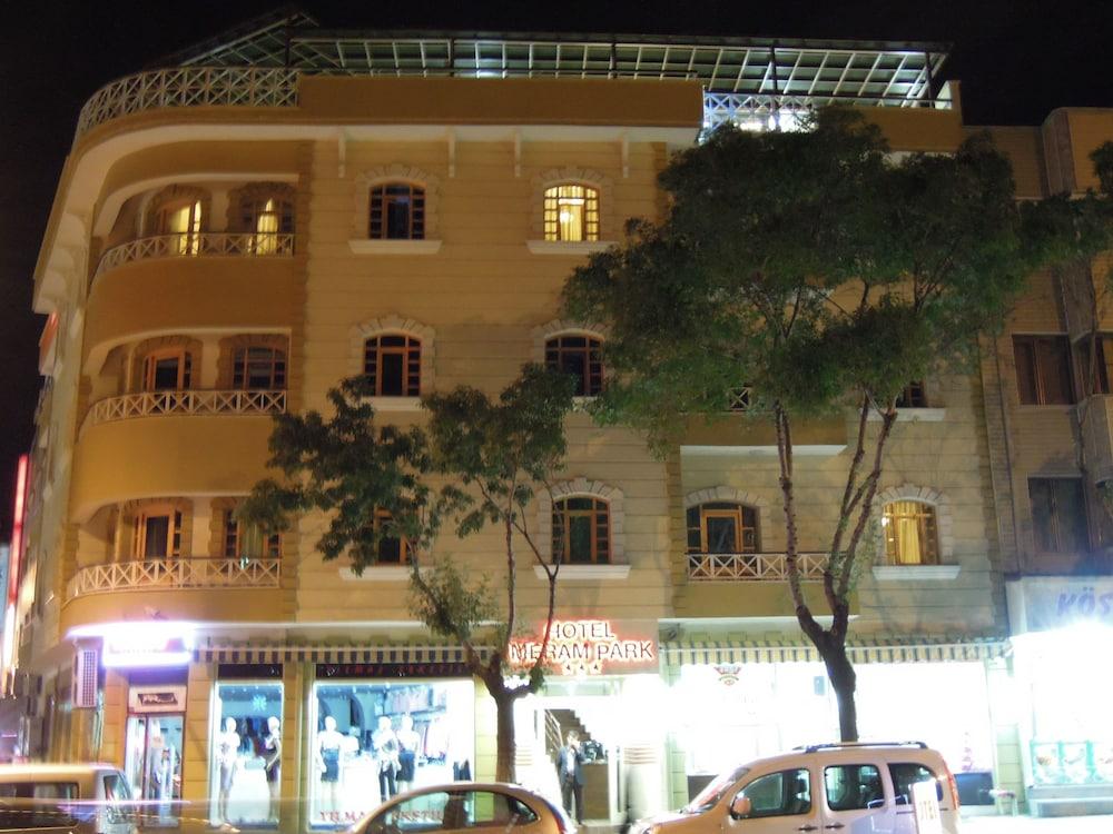 Konya Meram Park Hotel - Exterior
