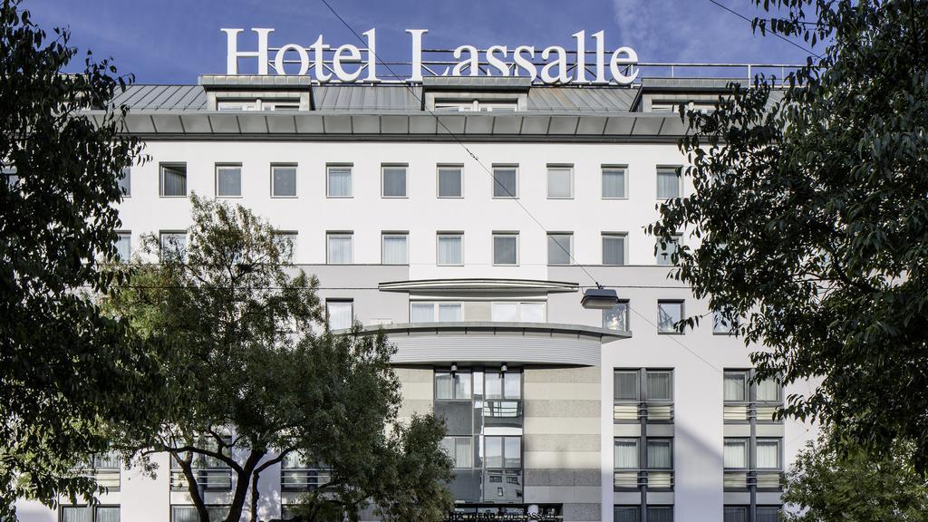 Austria Trend Hotel Lassalle - Sample description