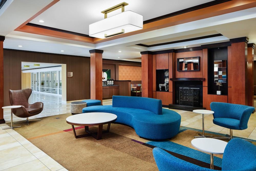 Fairfield Inn & Suites by Marriott Plainville - Lobby