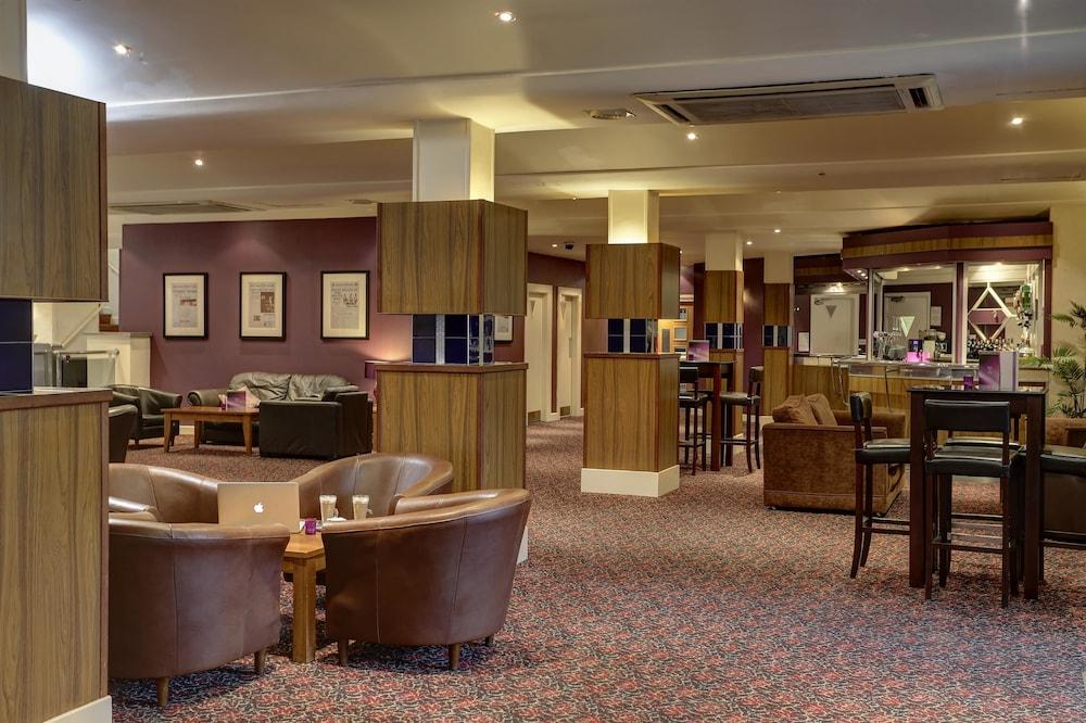 Best Western Chorley Park Hall Hotel - Lobby Sitting Area