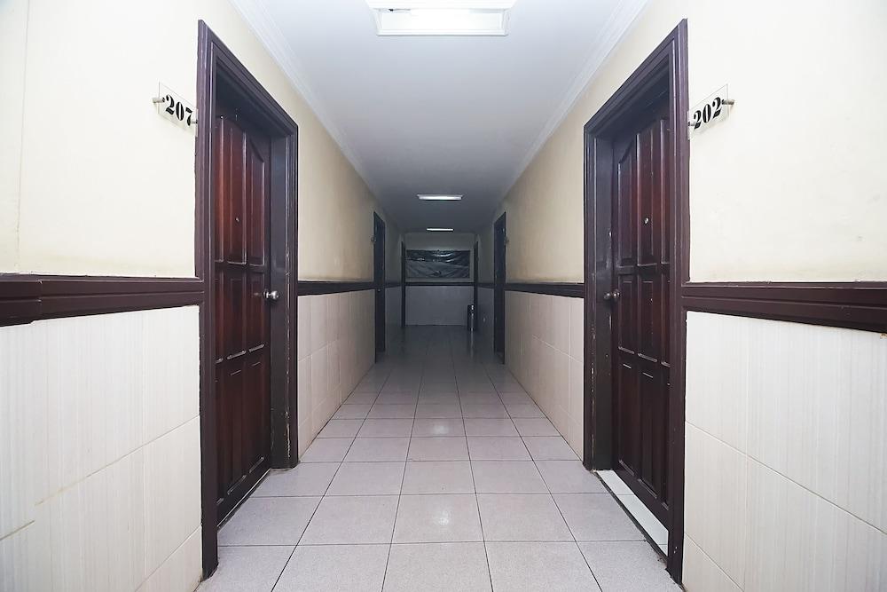 OYO 2079 Jambi Raya Hotel - Interior