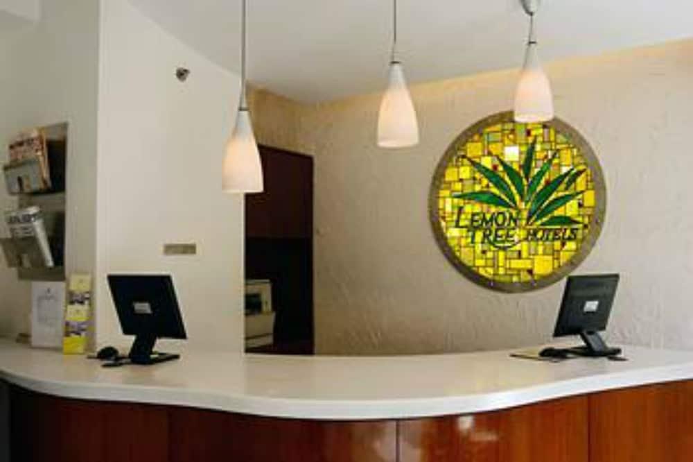 Lemon Tree Hotel, Udyog Vihar, Gurugram - Reception