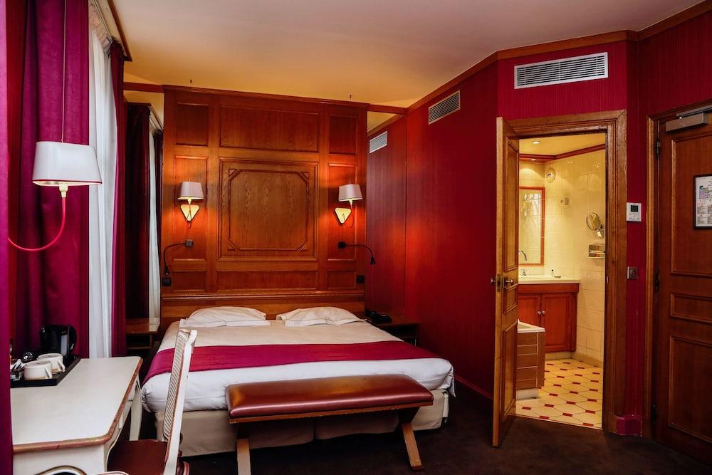 Hotel De Fleurie - Room