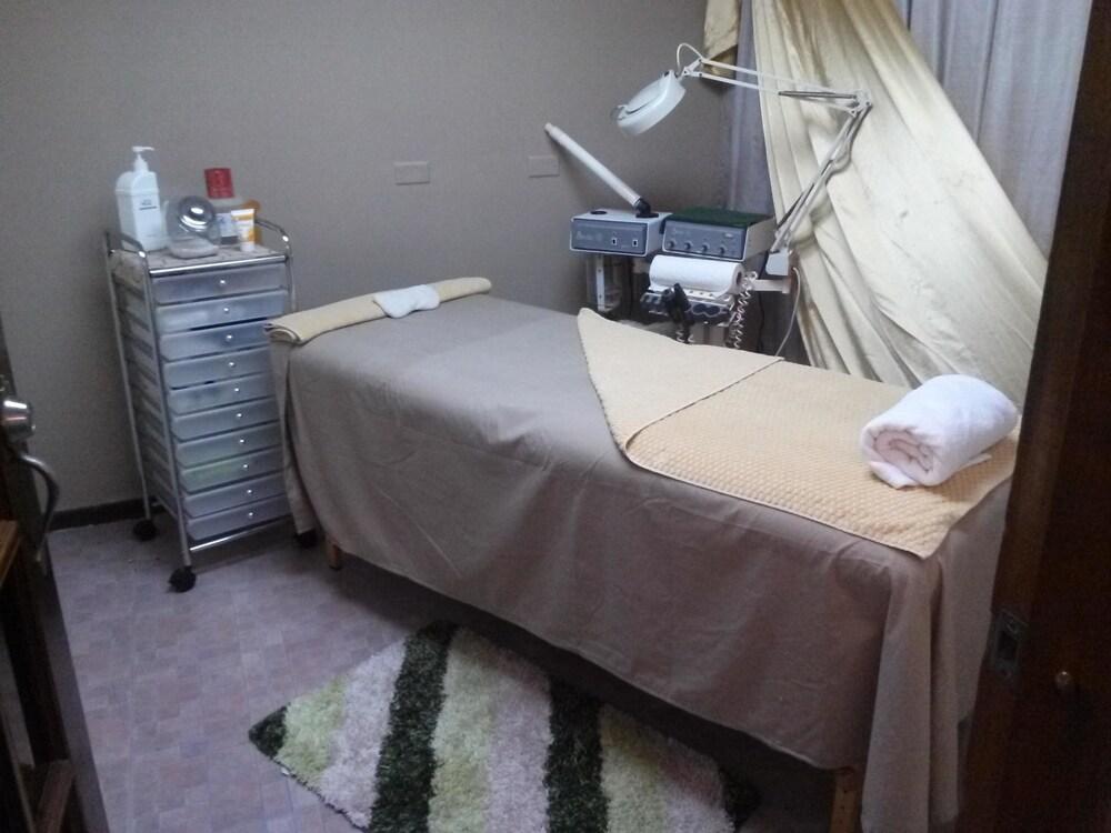 Arecibo Inn - Treatment Room