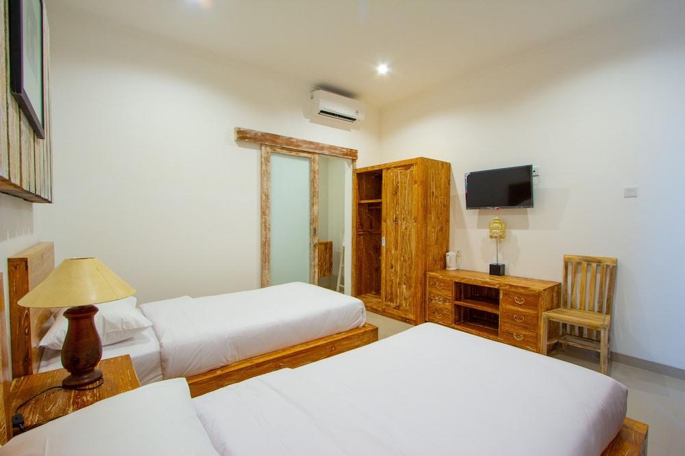 Bali Komang Guest House Sanur - Room Amenity